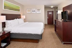 Room Selected at Check-In room in Holiday Inn Express Hotel & Suites Lafayette an IHG Hotel