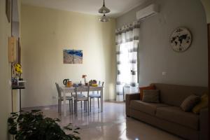 Castel Capuano Flat By DomusExtra