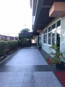 Siri Sothorn Apartment