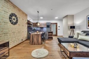 Apartment Adélka 102