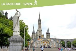 Appartements Le Montferrat - 65m2 - 2 chambres - Rue de la Grotte - Hyper Centre : photos des chambres