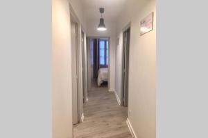 Appartements Le Montferrat - 65m2 - 2 chambres - Rue de la Grotte - Hyper Centre : photos des chambres