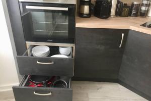 Appartements Le Montferrat - 65m2 - 2 chambres - Rue de la Grotte - Hyper Centre : photos des chambres