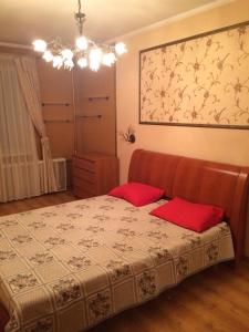 Apartment on Urlivska Street