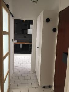 Perigueux shabille en noir et blanc
