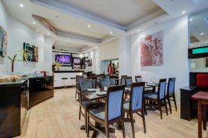 Admiral Hotel at Park Avenue