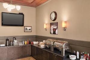 The Plaza Hotel Downtown, Trademark Collection by Wyndham