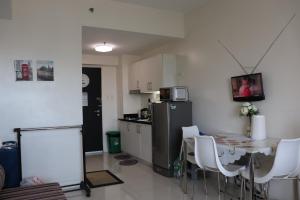 Luxury Condo-Princeton Residence-New Manila Quezon City-Fast Wi-fi150mbps