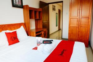 RedDoorz Plus near Camella La Brisa Lapulapu