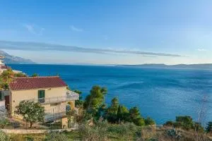 Apartments Ana Maria - بيساك