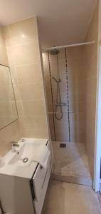 Hotels Hotel Cote d'Argent : photos des chambres