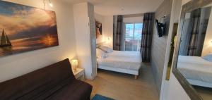 Hotels Hotel Cote d'Argent : photos des chambres