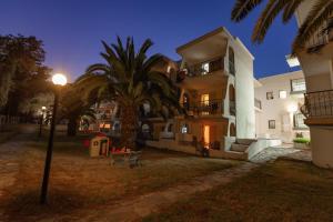 Esperides Hotel