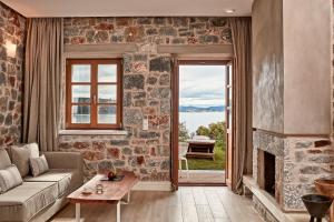 100 Rizes Seaside Resort- Small Luxury Hotels of the World Lakonia Greece