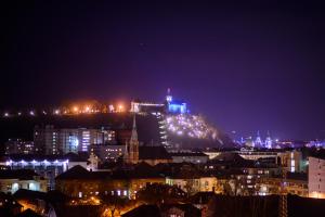 Slovenia Crib 