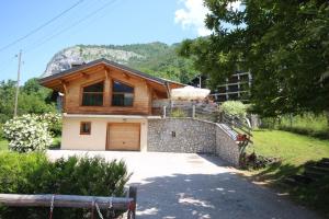 CHALET INDIVIDUEL -SAUNA - WIFI- SAINT JEAN DAULPS - 14 PERSONNES - CHALET COFFY