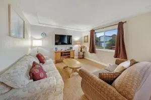 Sakina’s Paradise Three - Toledo