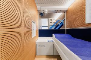 Resting Pods ZzzleepandGo Modlin Airport WMI