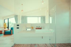 Phòng Deluxe hướng biển (Deluxe Sea View Room)