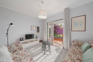 Garajau I by An Island Apart