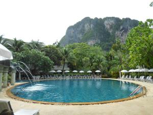 Golden Beach Resort hotel, 
Krabi, Thailand.
The photo picture quality can be
variable. We apologize if the
quality is of an unacceptable
level.