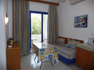 Irinoula Apartments Tílos Greece