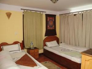 Sunny Guest House and Cafe