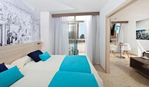 Room #9705748 room in Flamingo Beach Resort - Adults Only