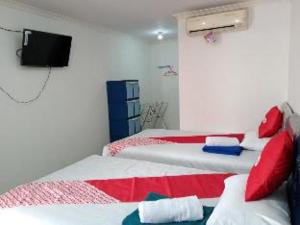 RedDoorz Syariah At Cibadak Sukabumi