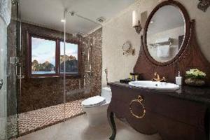 Halong Athena Cruise