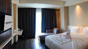 Harper Wahid Hasyim Medan by ASTON