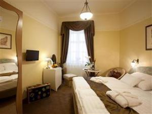 Barokk Hotel Promenád