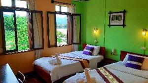 Saynamkhan River View