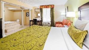 Landmark Hotel Dallas - Addison