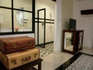 Bloom Boutique Hotel & Cafe