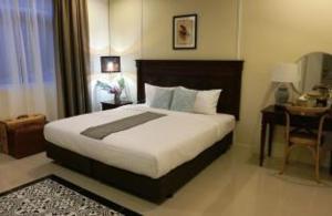 Bloom Boutique Hotel & Cafe