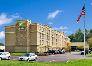 Holiday Inn Express & Suites West Long Branch - Eatontown by IHG - West Long Branch