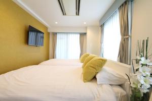 NM22 Liz Osaka Castle