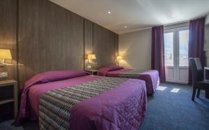 Hotels Hotel Mont-Brison : photos des chambres