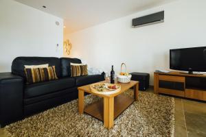 Baia Residence 3 Holiday Apartments By SCH