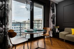 Apartments Konstruktorska by Renters Prestige