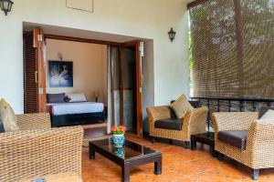 StayVista at Firefly Homestay with Pvt Pool & Terrace Access