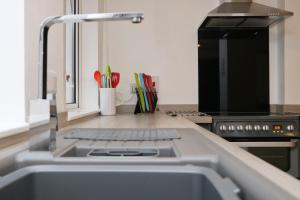 TOWN CENTRE apartment with parking