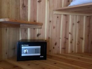 La VIGIE de CASTELROCK ( Casa Petunia )