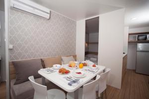 Mediteran Travel Mobile Homes in Camping Terme Čatež