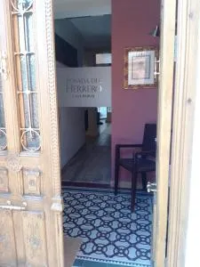 Posada del Herrero - Miguel Esteban