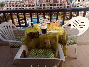 Golden View Holiday Home