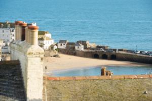 Waves Apartment, St Ives