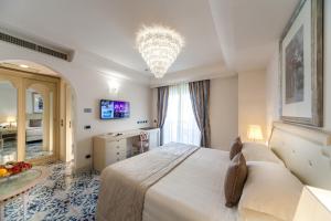 Classic Double or Twin Room with Sea View room in Palace Hotel