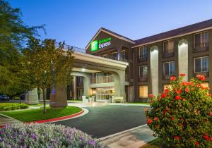 Holiday Inn Express Lancaster, an IHG Hotel